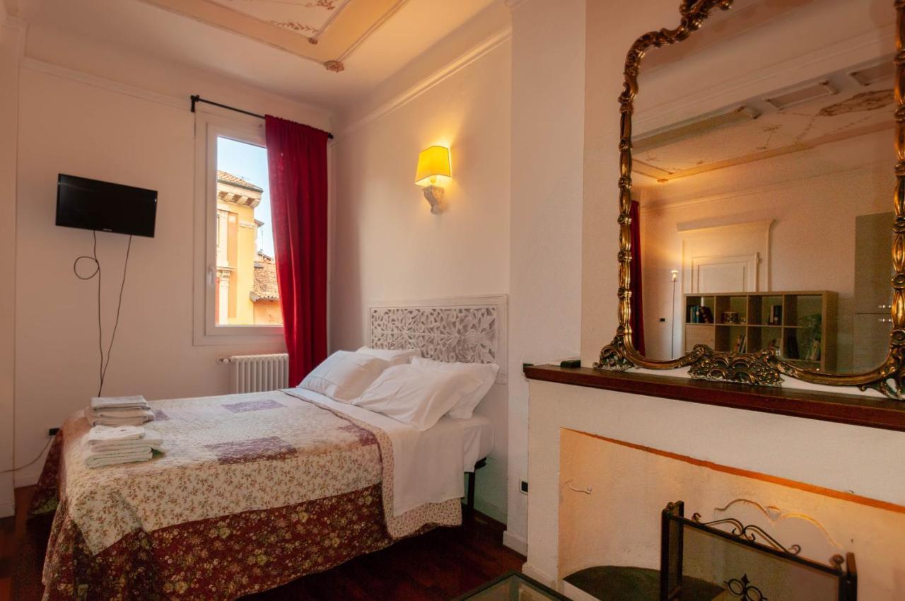 Porta Antica Apartment ボローニャ エクステリア 写真